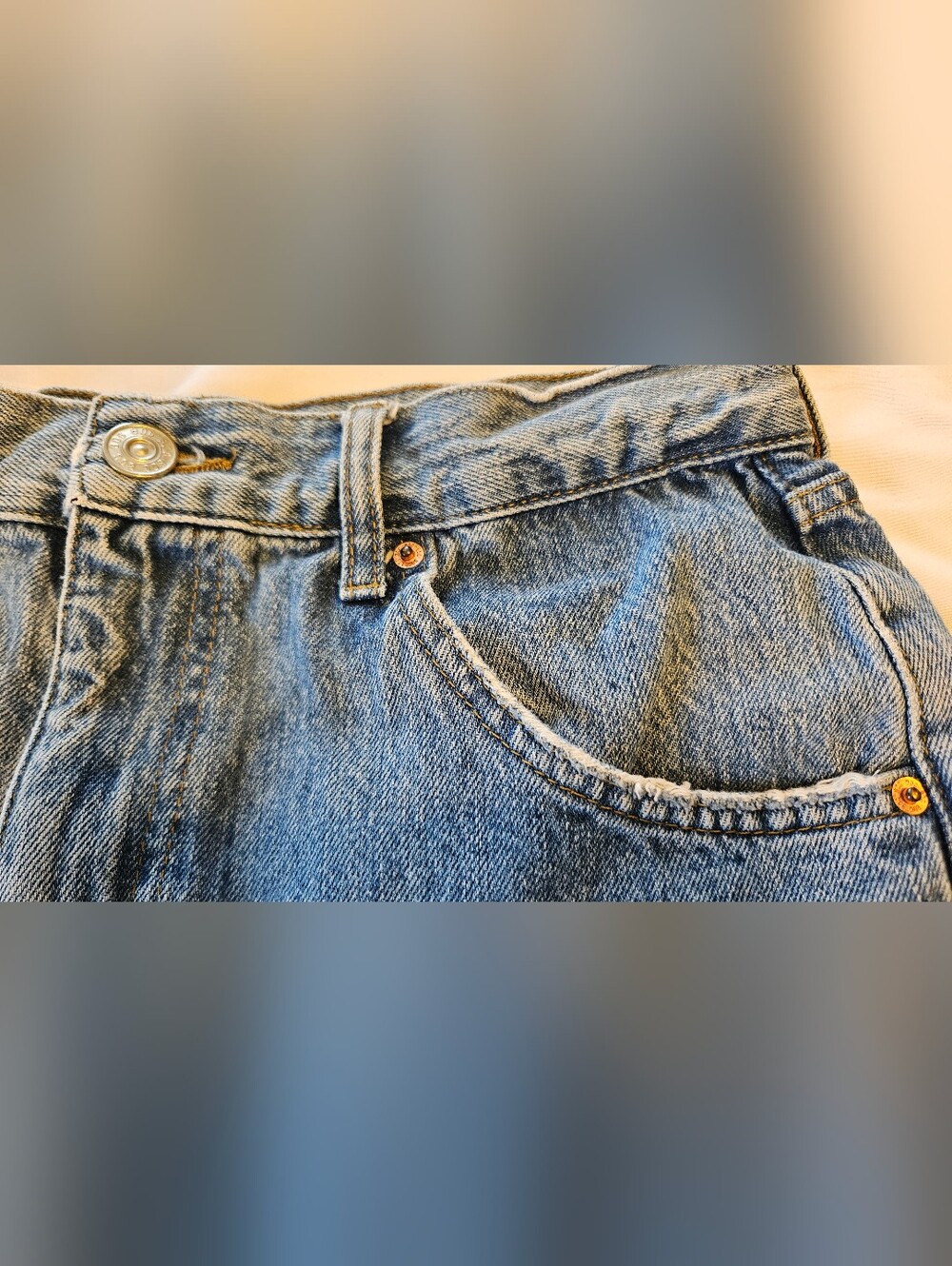 BDG  "Mom" High-rise Denim Shorts Size 29  !CLEARANCE! - Picture 8 of 13
